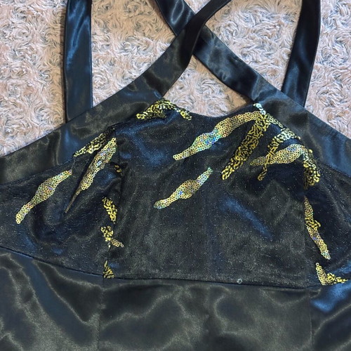 Satin top new with lace and gold details, size L