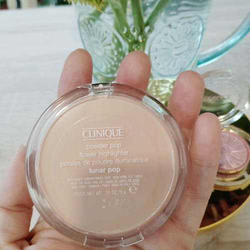 Clinique makeup set new with highlighter Lunar Pop and Lid Pop