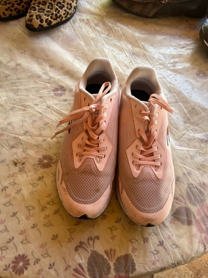 Tommy Hilfiger women's shoes used, size 37, pink