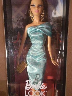 Barbie doll Red Carpet like new