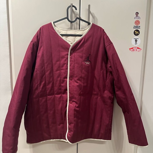 Nike Air Jordan beige jacket like new, reversible