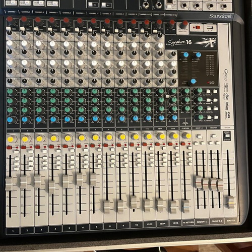 Soundcraft Signature 16 PA audio mixer console