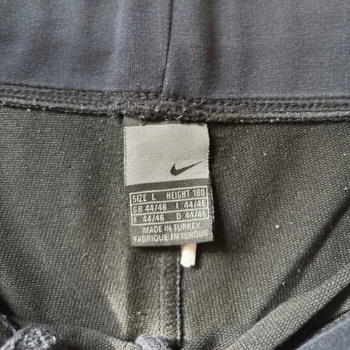Tracksuit used, blue with pink details, size L