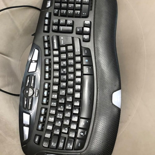 Logitech Wave Ergonomic Wired Keyboard with Greek Layout and Multimedia Keys like new