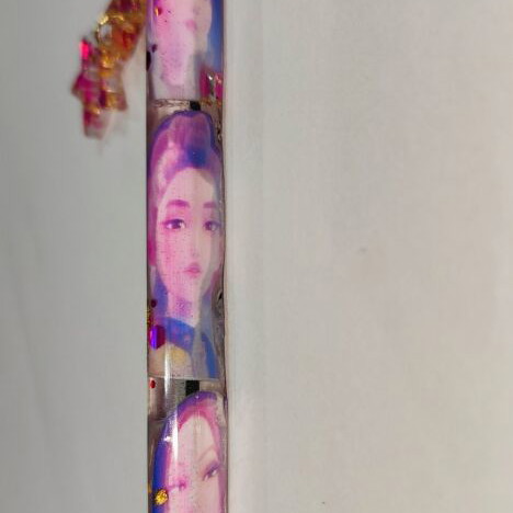 Liquid glitter pen Huntrix handmade, personalized resin
