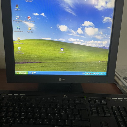 LG Flatron L1730SF 17” Touchscreen Monitor