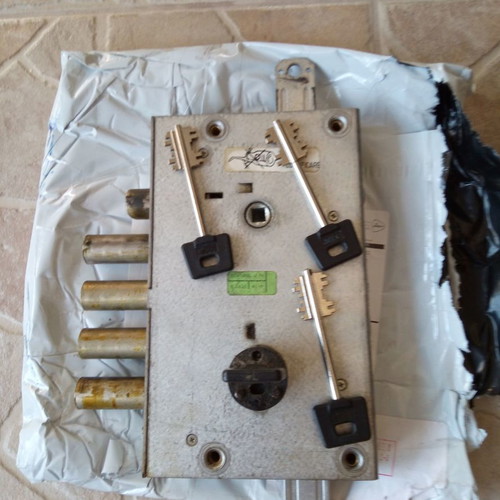 CISA security lock used for armored door with 4 keys