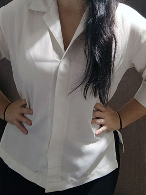 White shirt XL-XXL like new, 3/4 sleeve, soft fabric