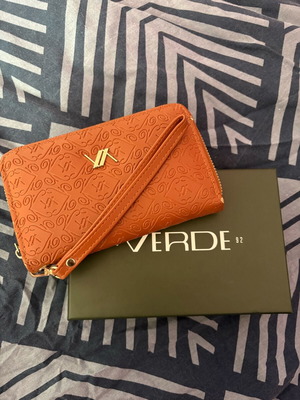 Πορτοφόλι Verde καφέ μεταχειρισμένο με ελάττωμα στις γωνίες