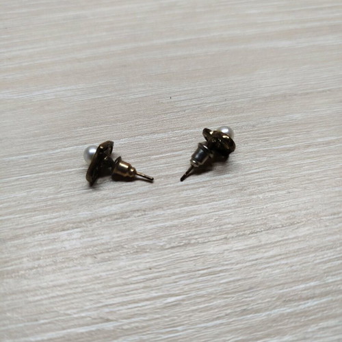 Heart earrings with pearl like new, gold stainless steel