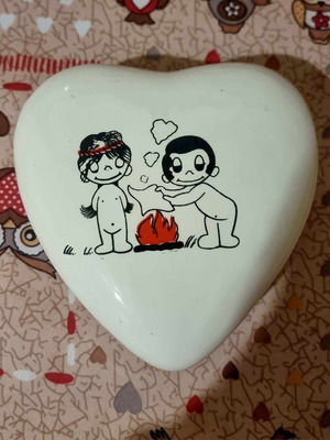 Porcelain Love Is 70S/80S box like new, 14 cm height