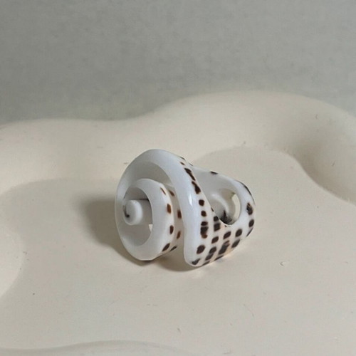 Shell ring like new, summer design