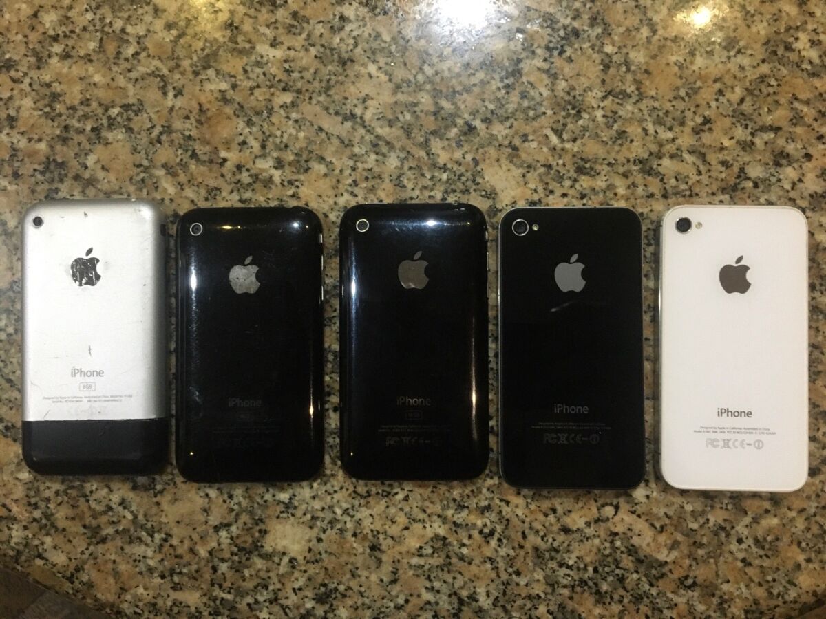 iPhone 2G 3G 3GS 4 4s used, collection… - € 580,00 - Vendora.cy