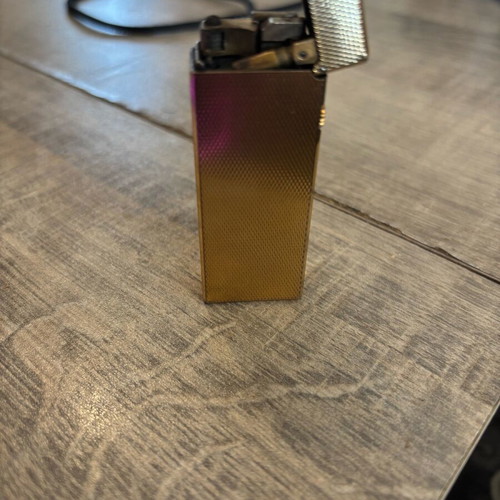 Dunhill lighter like new, fully functional
