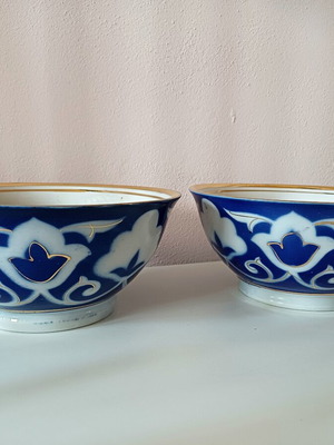 Porcelain bowls new with traditional Uzbek blue-white gold motif