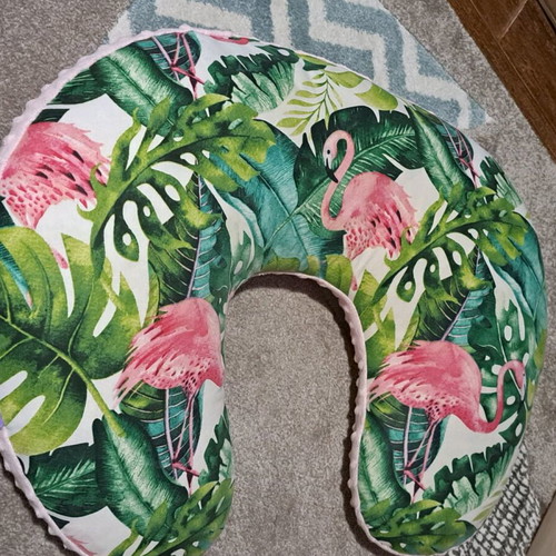Jukki Croissant Nursing Pillow used, double-sided