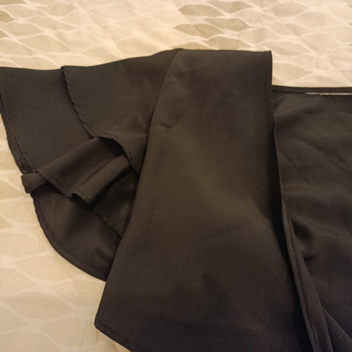 Women's jacket like new, black, short sleeve, tie front, size L