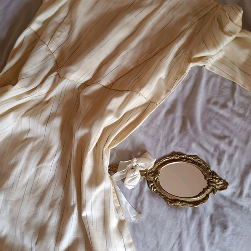 Vintage boho dress like new, size M with embroidered details