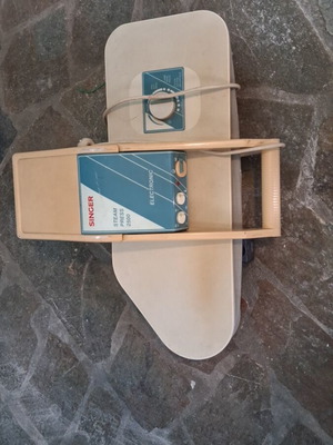 Πρέσα ατμού Singer 2500W σαν καινούργιο