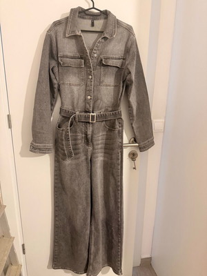 Denim jumpsuit like new, grey stonewashed, size M