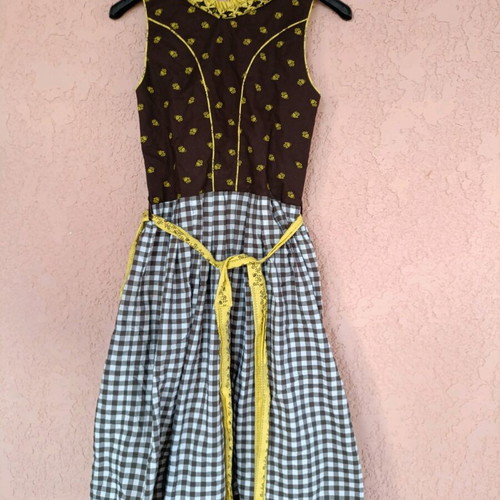 Traditional dress new, yellow, size XS