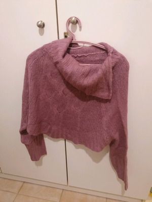 Knitted sweater batwing style like new, pink