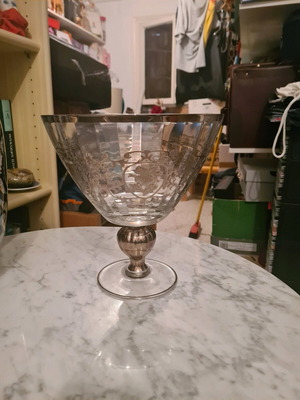 Φρουτιέρα μπωλ μεγάλη με χρυσές λεπτομέρειες σαν καινούργιο