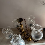 Ceiling light like new with 5 bulbs