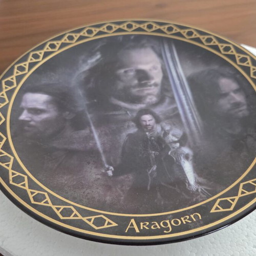 Numbered collectible Lord of the Rings Aragorn plate new