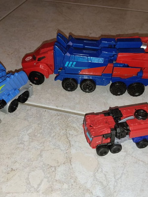 Transformers figures used, pack together