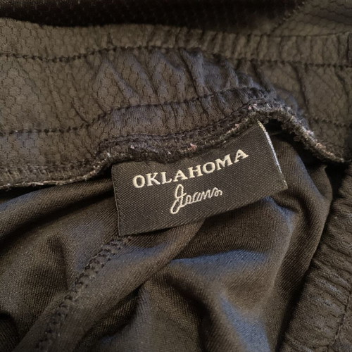 Oklahoma jeans shorts XL set like new, black and red