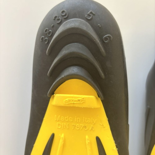 Emotion Francis swimming fins size 38/39 used, yellow