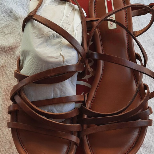 S.Oliver leather sandals size 40 like new, cognac color