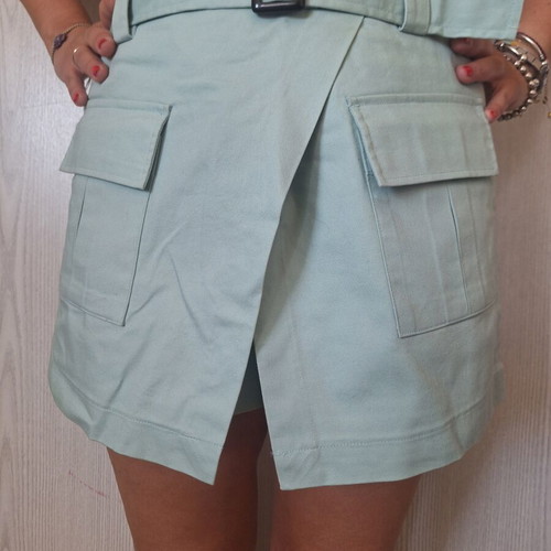 Zara shorts mint color size medium like new