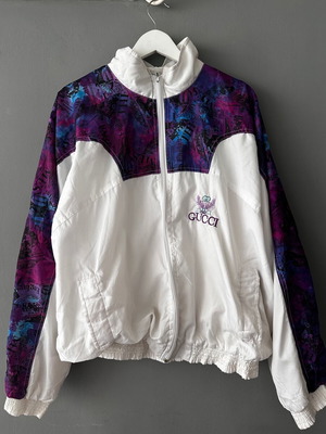 Gucci 90’s Vintage XL спортно тънко яке употребявано, бяло и лилаво