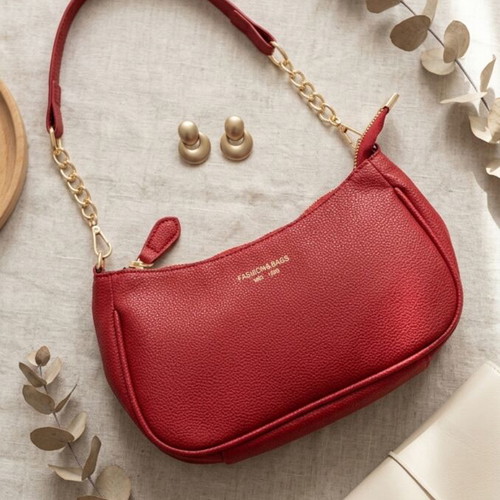Red shoulder bag 2-in-1 with gold details, new without tags