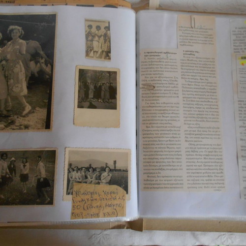 Women's Topics used, archive with over 130 clippings
