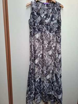 Maxi dress used with sleeveless lacouri pattern by Best Time