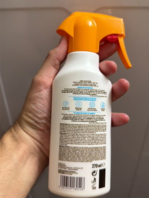 Carroten Kids Protect SPF 50 suncare spray