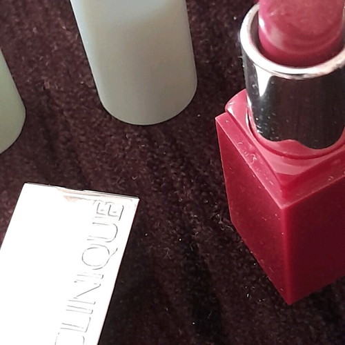 Lipsticks used, pack of 6 with Clinique, Pixi, Liposan