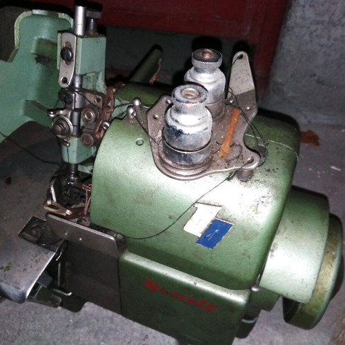 Cutting sewing machine used without base pentaklonos
