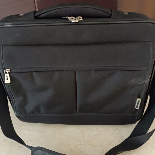 Toshiba laptop carrying bag like new