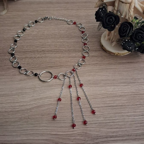 The Vampires Kiss gothic handmade chainmail choker