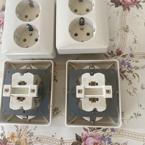 GIRA Schuko sockets, set of 4