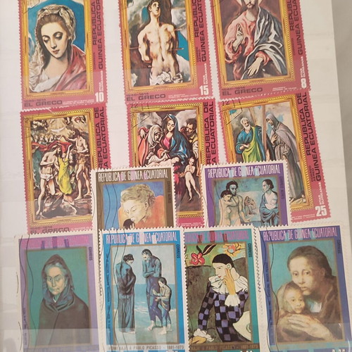 Stamp collection like new, 500+ worldwide in album
