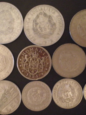 Romanian coins used, pack of 12, very good condition