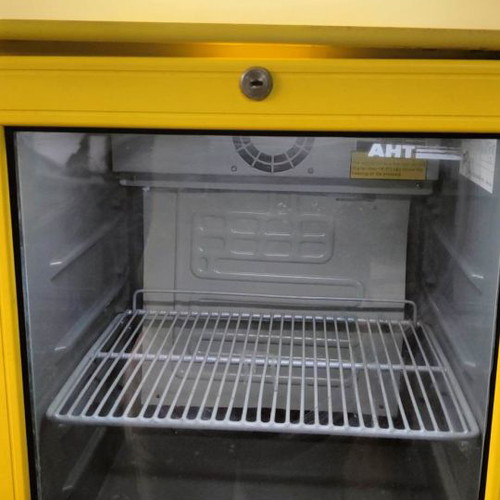 Professional display refrigerator used in excellent condition