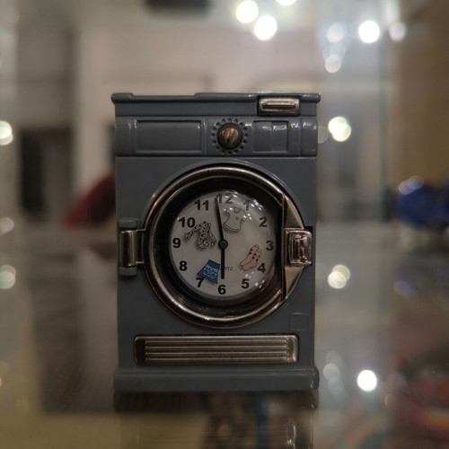 Vintage table clock like new, decorative