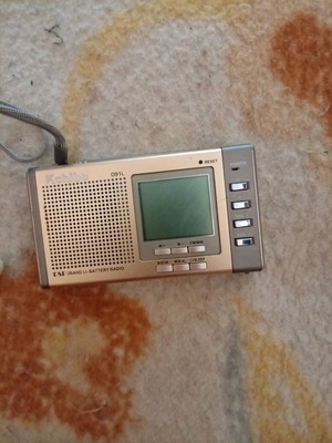 Ραδιόφωνο στερεοφωνικό σαν καινούργιο με επαναφορτιζόμενη μπαταρία