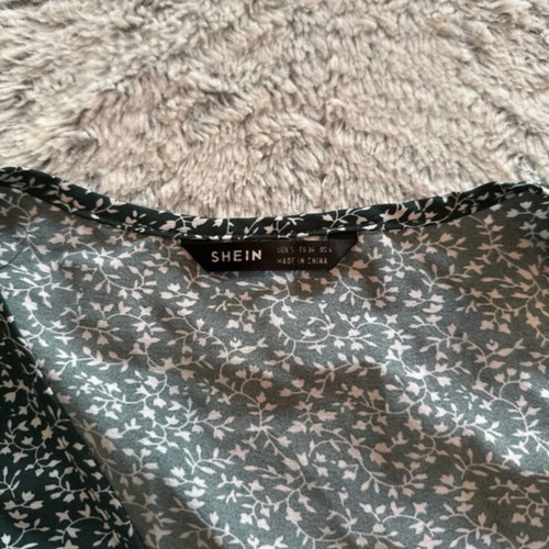 Shein green wrap top like new, size S